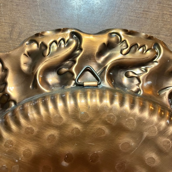 Vtg Gregorian Copper Tray Hammered Round Leaf Edged Copper Wall